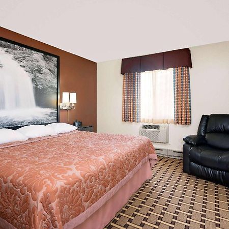 Super 8 By Wyndham Ashland Hotell Eksteriør bilde