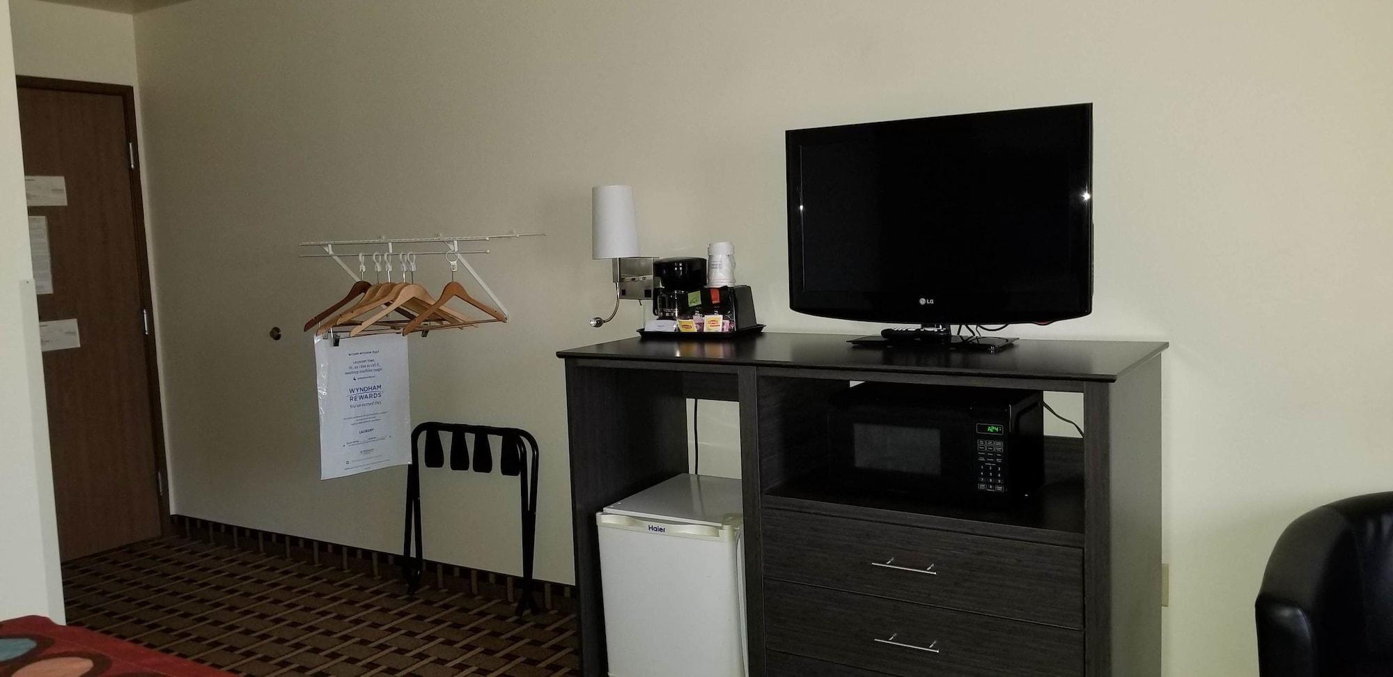 Super 8 By Wyndham Ashland Hotell Eksteriør bilde
